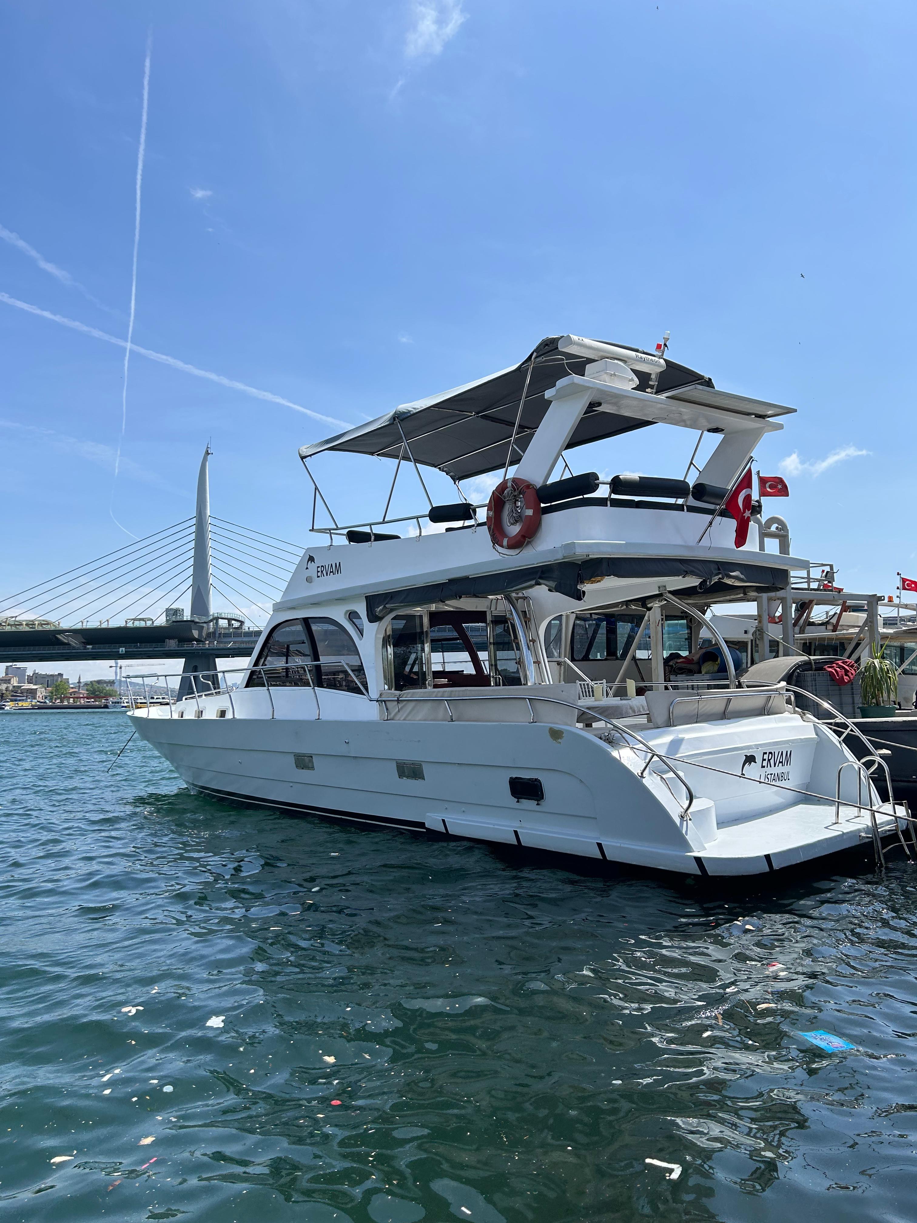 Private Yacht Tour
